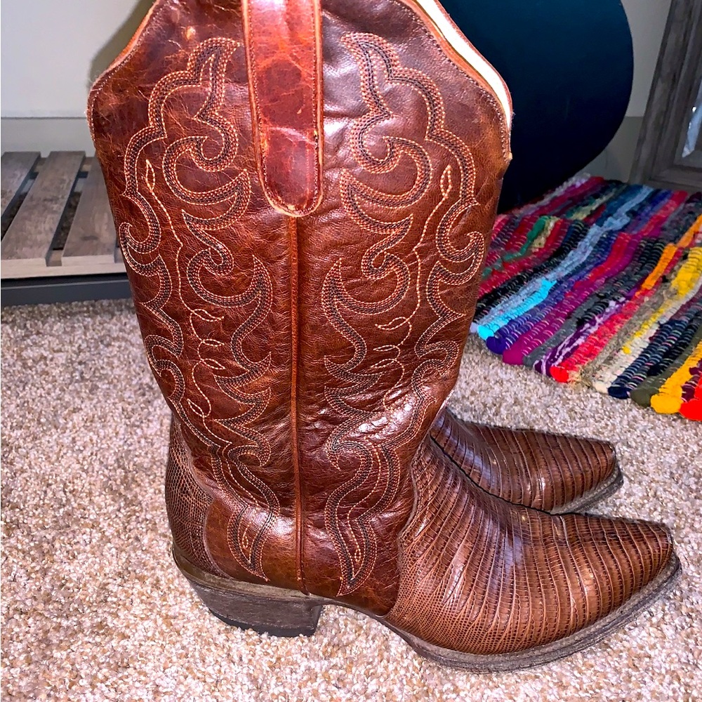 Cavender's Women's Chocolate Lizard Triad Snip Toe Exotic Cowboy Boots, 10B